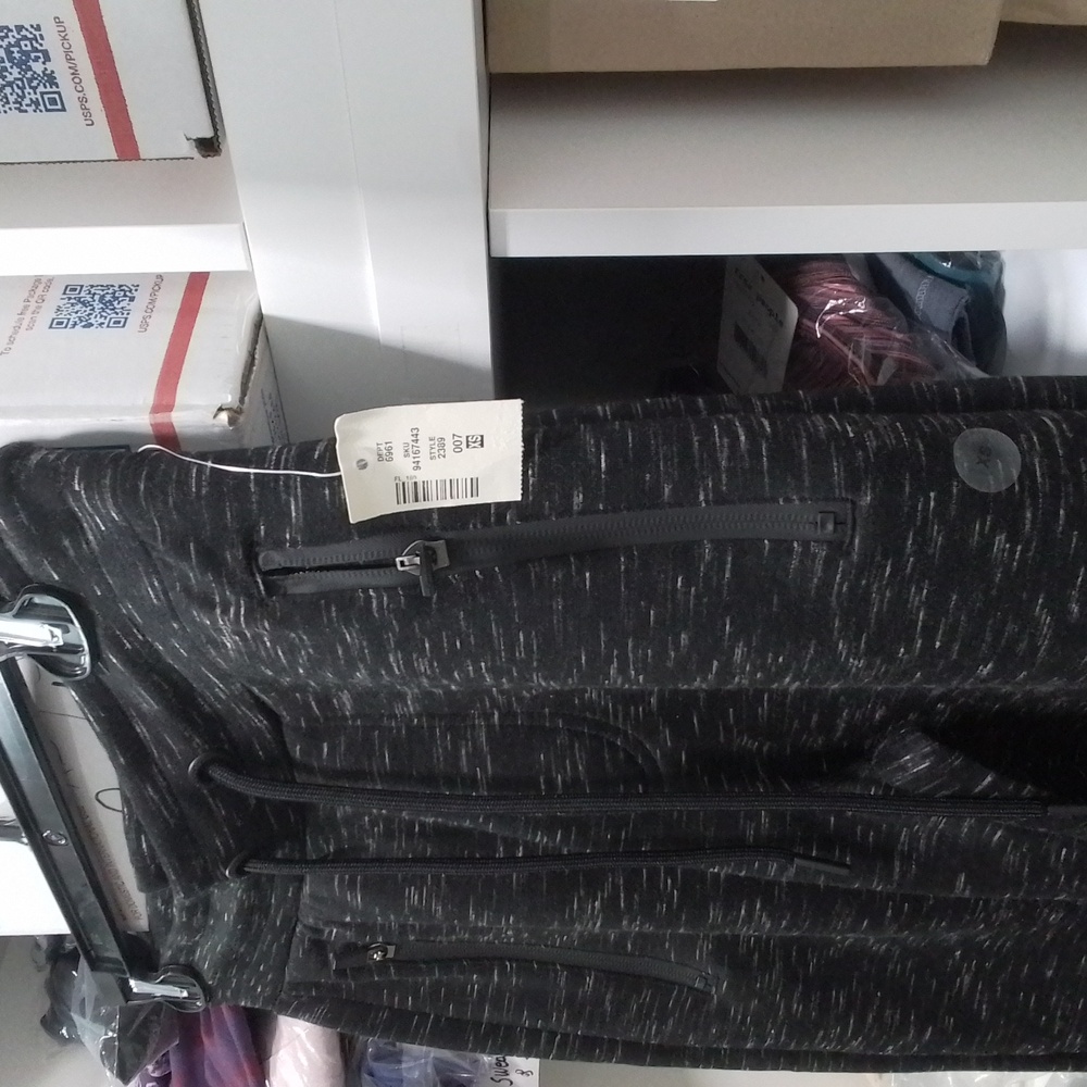 Aeropostale Young Men Heather Black Gray Joggers XSmall W / Pockets NWT - Picture 5 of 10